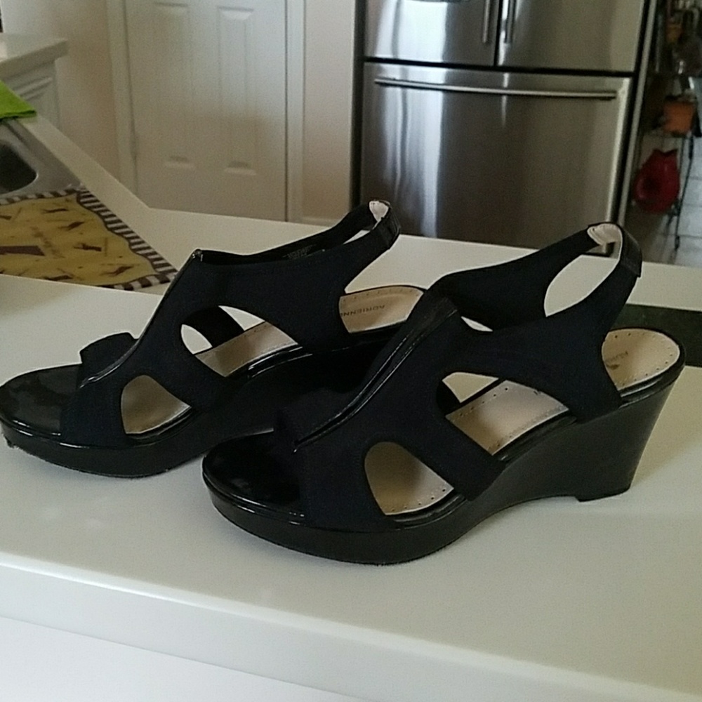 Sophisticated Wedge
